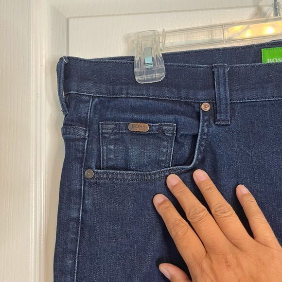 Boss by Hugo Boss Freedom of Movement 040 Stretch Relaxed Hi Rise Pocket Jeans - Picture 5 of 12